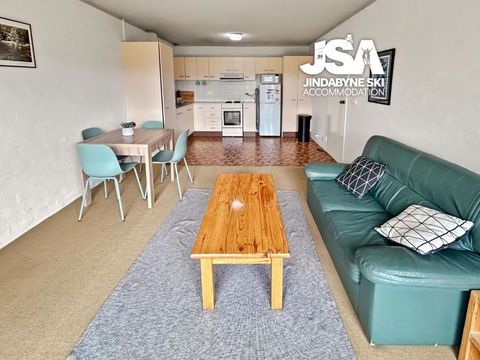 Alpine Mountain View Kirwan 10 - Accommodation Nelson Bay 2