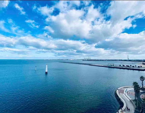 Amzing Ocean View Spacious Three Bedrooms Apartment Port Melbourne - Accommodation Nelson Bay 1