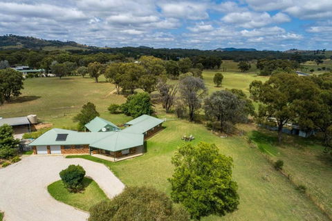 Anton Pavilion - Cheerful Country Solace In Mudgee - Accommodation Nelson Bay 4