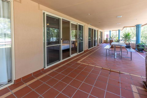 Apartment 1, 9 River Lane, Mannum - Accommodation Nelson Bay 2