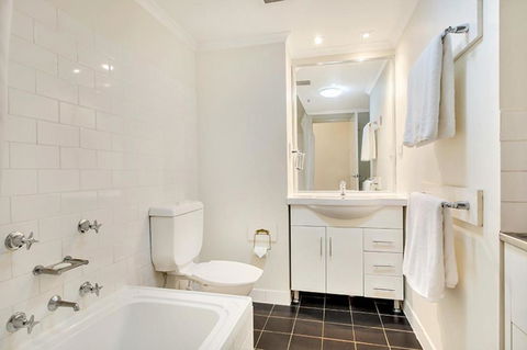 Apartment Harborside Comfort - Accommodation Nelson Bay 3
