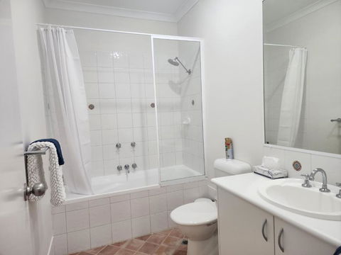 Apartment In Apollo Quays Resort With Shared Jetty - Accommodation Nelson Bay 2