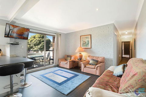 Apollo Unit 15 1st Floor - Accommodation Nelson Bay 2