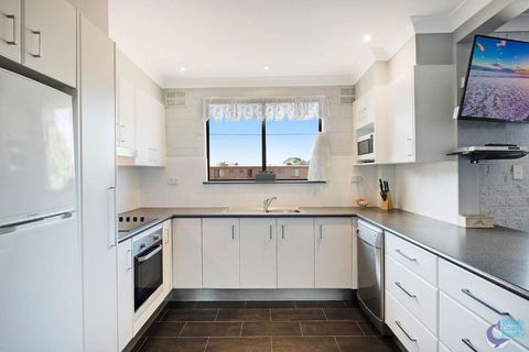 Apollo Unit 15 1st Floor - Accommodation Nelson Bay 3