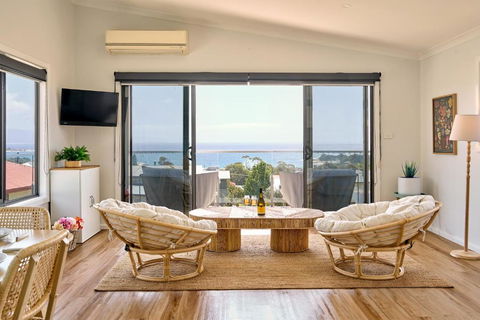 Apsley View - Accommodation Nelson Bay 4