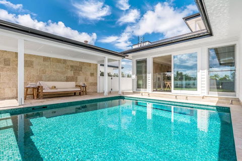 Aquarium House - Accommodation Nelson Bay 1