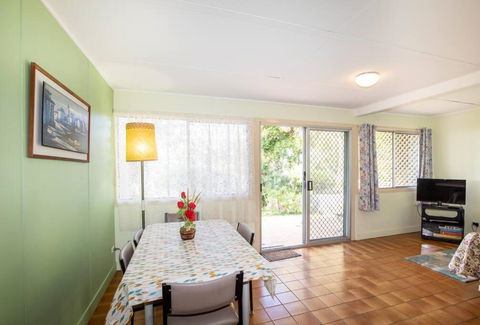 ARCADIA -Straddie Original 3 Bedroom House With Ocean Views - Accommodation Nelson Bay 1