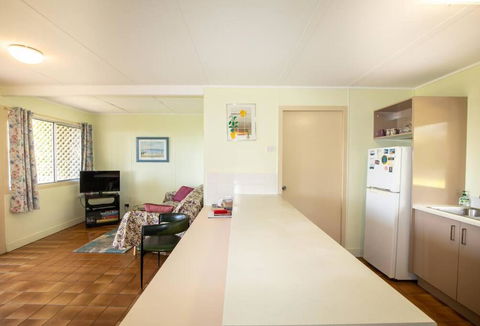 ARCADIA -Straddie Original 3 Bedroom House With Ocean Views - Accommodation Nelson Bay 2