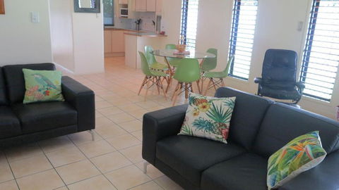Arcadia Villa 3 - Accommodation Nelson Bay 2