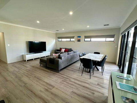 Arlia - Busselton - Accommodation Nelson Bay 1