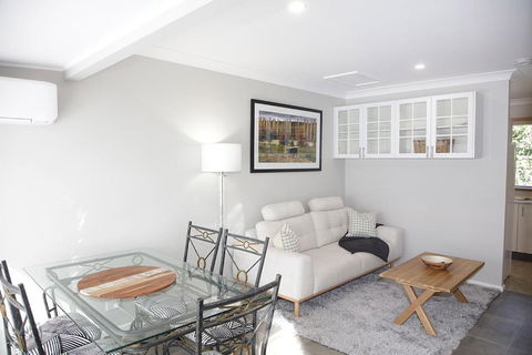 Armidale Cottage - All You Need On Taylor - Accommodation Nelson Bay 0