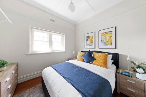 Art Deco Hideaway - St Kilda - Accommodation Nelson Bay 2
