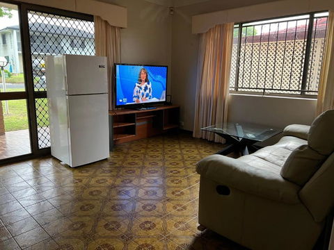 Aspley Large Room & Share Bathroom With Other Guests - Accommodation Nelson Bay 0
