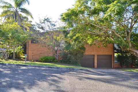 Atahara - Bring Your Own Linen - Accommodation Nelson Bay 0