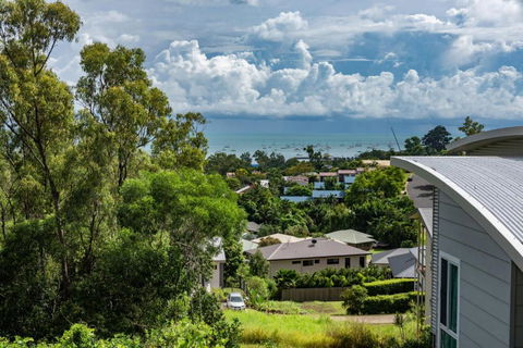 Austinmer - Cannonvale - Accommodation Nelson Bay 2