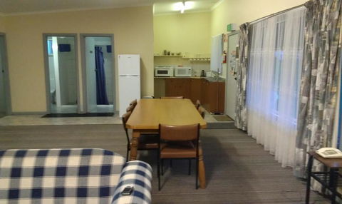 Avalon Motel - Accommodation Nelson Bay 1
