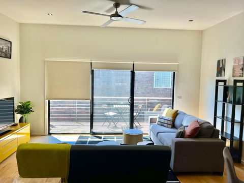 Ascot Vale - Lovely 2 Bedroom Townhouse Close To Everything! - Accommodation Nelson Bay 1