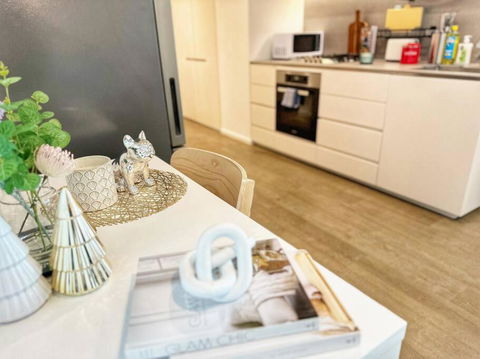AUS 3415 - 2BR Luxurious Suite FREE PARKING Near Yarra River And Crown - Accommodation Nelson Bay 4