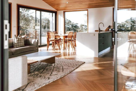 B E R T I E - Central Bicheno - Accommodation Nelson Bay 0