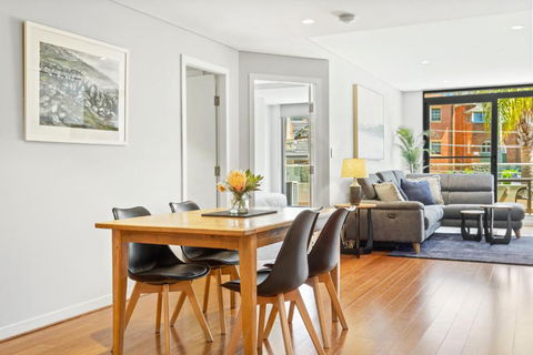B208S - The Waverton Escape - Accommodation Nelson Bay 2