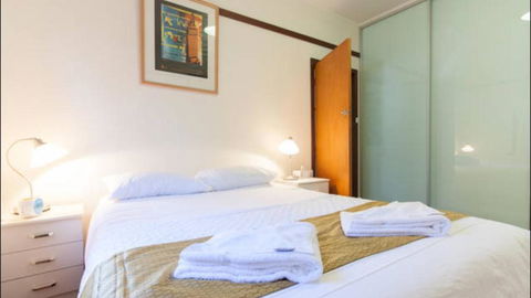 B4 Crawley Apartment 1 BRM & Sleepout Near UWA - Accommodation Nelson Bay 0