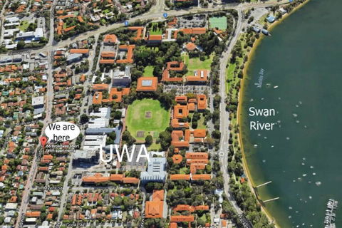 B6 Crawley Apartment 1 BRM & Sleepout Near UWA - Accommodation Nelson Bay 1