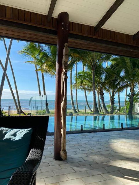 BALA Beach House On ABSOLUTE Beachfront - Accommodation Nelson Bay 0