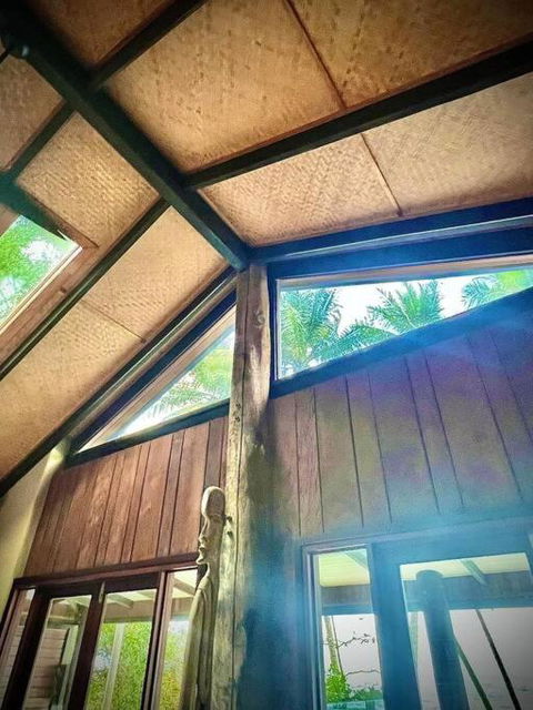 BALA Beach House On ABSOLUTE Beachfront - Accommodation Nelson Bay 3