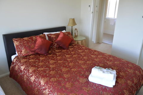 BATHURST GOLDFIELDS RESIDENCE On MOUNT PANORAMA - Accommodation Nelson Bay 2
