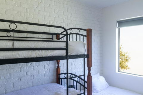 BAY PROPERTIES . Beach Street - Accommodation Nelson Bay 4