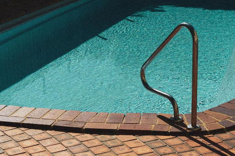 BAY PROPERTIES . Ocean Sounds - Accommodation Nelson Bay 2