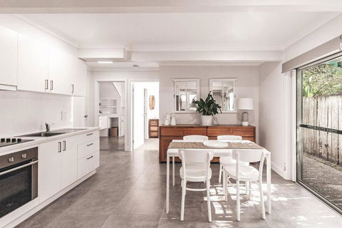 BAY PROPERTIES . Summer Salt On Main - Accommodation Nelson Bay 0