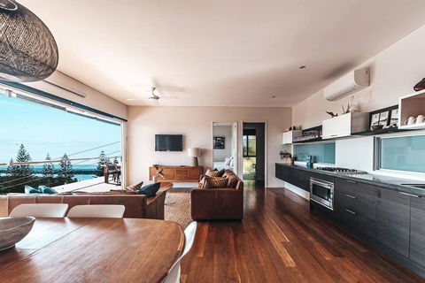 BAY PROPERTIES . The Big Chill - Accommodation Nelson Bay 0