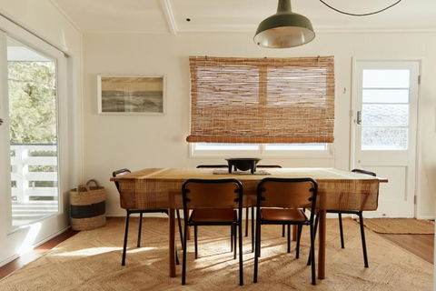 BAY PROPERTIES . The Sailors Upper Deck - Accommodation Nelson Bay 2
