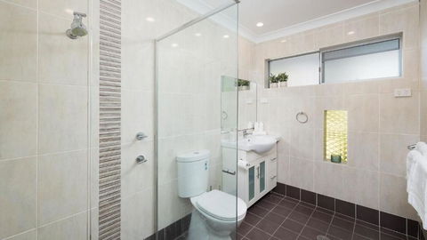 Bay Serene - Accommodation Nelson Bay 3