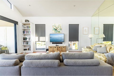 Bayview - Accommodation Nelson Bay 3