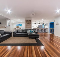 Hayman Views - Accommodation Nelson Bay