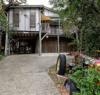 Five Bimba Tractor House - Accommodation Nelson Bay