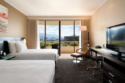 Hilton Cairns - Accommodation Nelson Bay 33