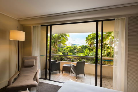 Hilton Cairns - Accommodation Nelson Bay 10