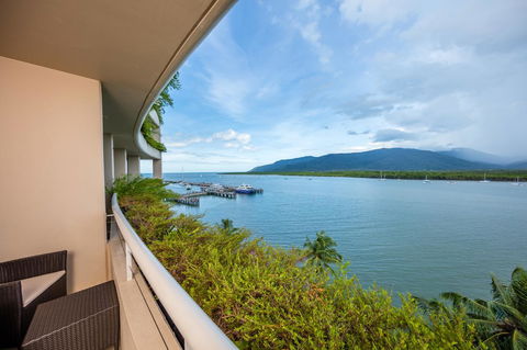 Hilton Cairns - Accommodation Nelson Bay 5