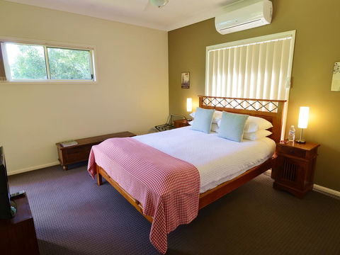 Apple Tree Cottage Montville - Accommodation Nelson Bay 7