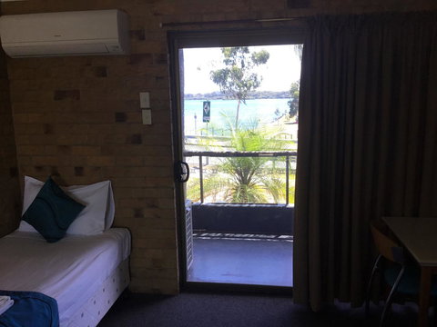 Bribie Waterways Motel - Accommodation Nelson Bay 13