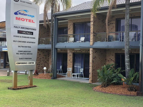 Bribie Waterways Motel - Accommodation Nelson Bay 9