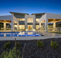 Luxury Canal Front Holiday House - Accommodation Nelson Bay