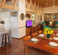Claytons on Cylinder Beach Front - Accommodation Nelson Bay