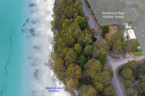 Adventure Bay Holiday Home - Accommodation Nelson Bay 9