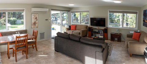 Adventure Bay Holiday Home - Accommodation Nelson Bay 4