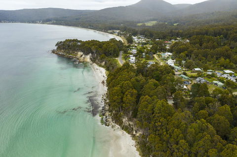 Adventure Bay Holiday Home - Accommodation Nelson Bay 8
