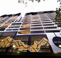 Highgate CBD Apartment - Accommodation Nelson Bay